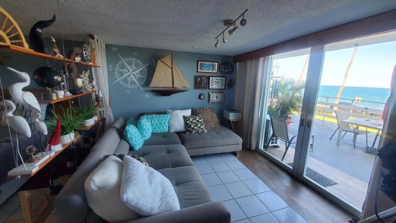 Nauetik, Ocean Front! Great View Apartment Fajardo