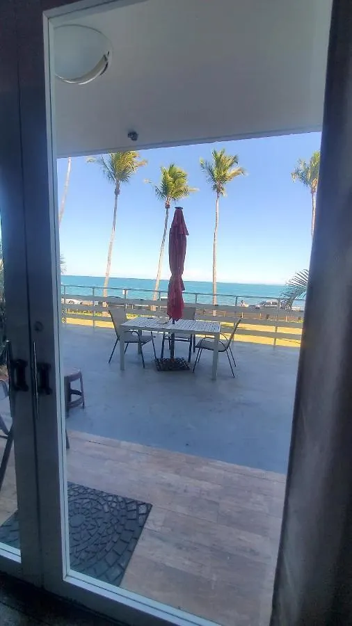 Nauetik, Ocean Front! Great View Apartment Fajardo